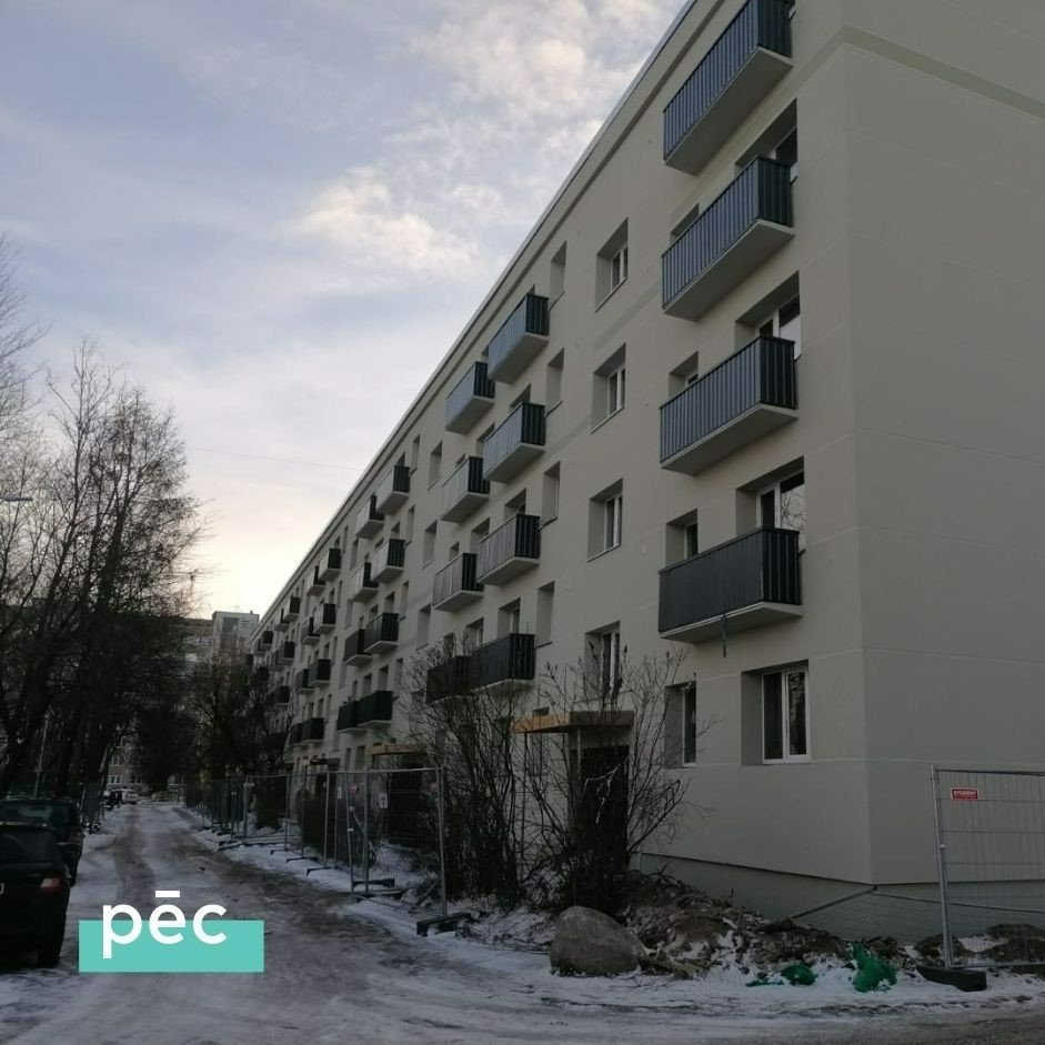 🏢 Kā 90 dzīvokļu ēka Salaspilī ar valsts atbalstu atjauno balkonus, kāpņu telpas un stāvvadus?

👉Uzzini šeit! 👉bit.ly/3GZFXLB

<a href="/EM_gov_lv/">EkonomikasMinistrija</a> | <a href="/siltinam/">Dzīvo siltāk</a> | <a href="/AltumLV/">ALTUM</a>