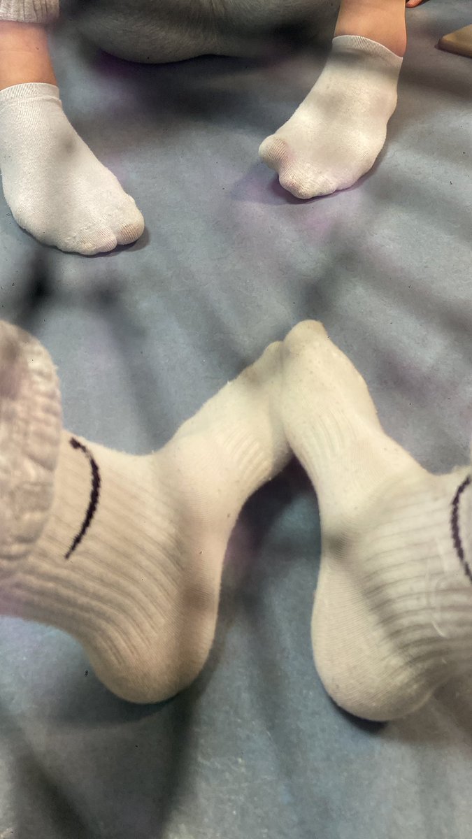 emiliaros8's tweet photo. Sokkar🧦 https://t.co/nB0xWanZNz