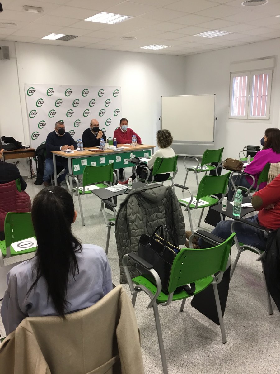 El presidente de #CSIF, Miguel Borra, ha incidido en Toledo en la pérdida de poder adquisitivo de los empleados/as públicos 

👉Tras una inflación media del 3,1% el pasado año, la perspectiva es desoladora 

🗣️“No podemos seguir pagando la factura de las diferentes crisis”