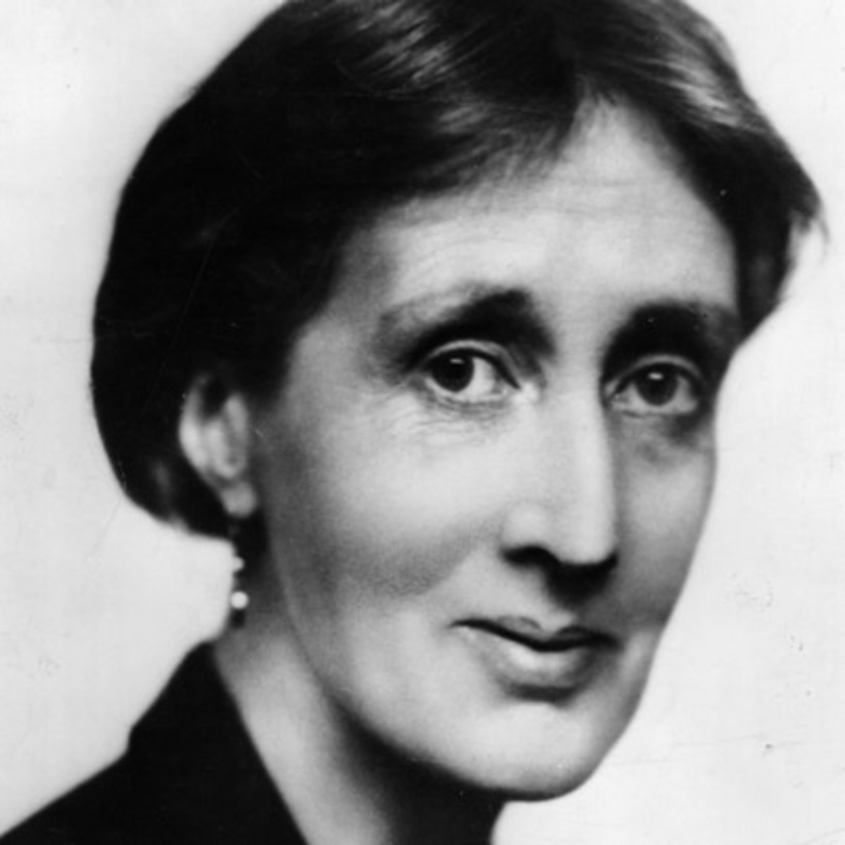 agentia_rador's tweet photo. Marţi, 25 ianuarie, se împlinesc 140 de ani de la naşterea romancierei şi eseistei britanice Virginia Woolf, una dintre cele mai mari scriitoare moderniste din literatura universală.
https://t.co/edslWRjiPT https://t.co/2XVAS1TMdp