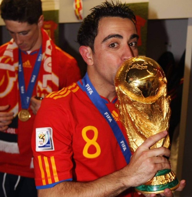 Happy birthday to Xavi Hernandez! One of the greatest footballers of all time.  