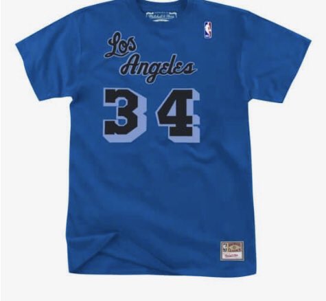 dunkiin_fr's tweet photo. [#Concours]

Remporte la version papier de Dunkziine du mois de février accompagné d’un tee shirt au choix venant du Mitchell &amp; Ness de Philadelphie !

➡️RT ce tweet 
➡️Follow @dunkiin_fr 
➡️Tag un ami en commentaire 

TAS le 27/02/2022 à 20h ! https://t.co/oXl7cCxrPo