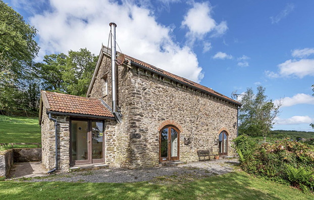 TheHolidayCots's tweet photo. 😊Dates Available at The Red Linhay, Devon for Feb &amp; March. Please contact the owners for specific dates &amp; prices.
The Red Linhay, Lynton, Exmoor, Devon
🛌Sleeps 1-4
https://t.co/OgioZixEjf
#Lynton #Exmoor #Devon #Unique #DatesAvailable #PetsWelcome #Relax #Secluded https://t.co/4aZaEZ8U5l