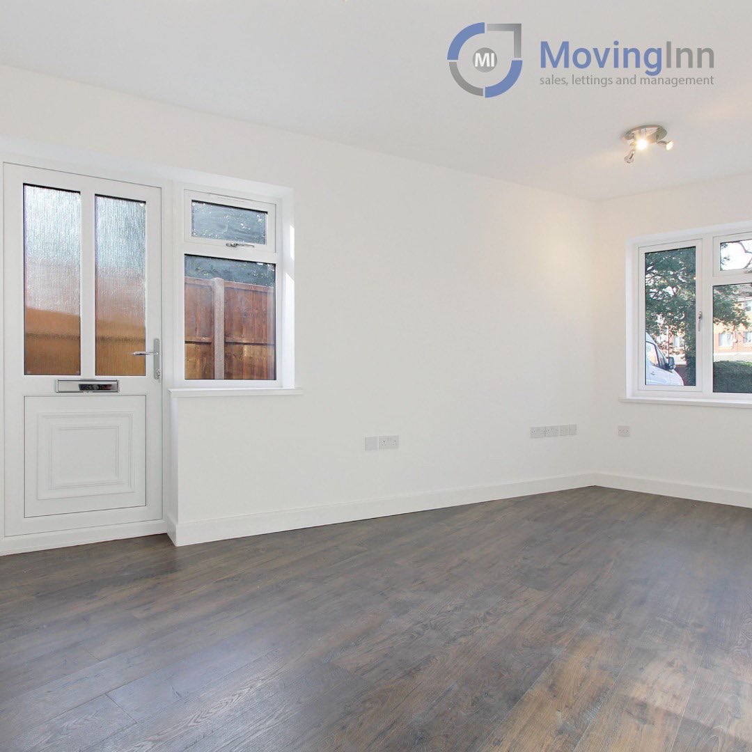 movinginn's tweet image. 2 bedroom terraced house available to rent in #Croydon for £1,495 PCM 

Call us on 020 8761 0830 to book a viewing 

#propertyuk #property #london