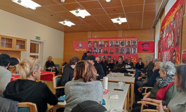 Avusturya’da devrim ve sosyalizm şehitleri için anma etkinliği
halkingunlugu3.org/avusturyada-de…