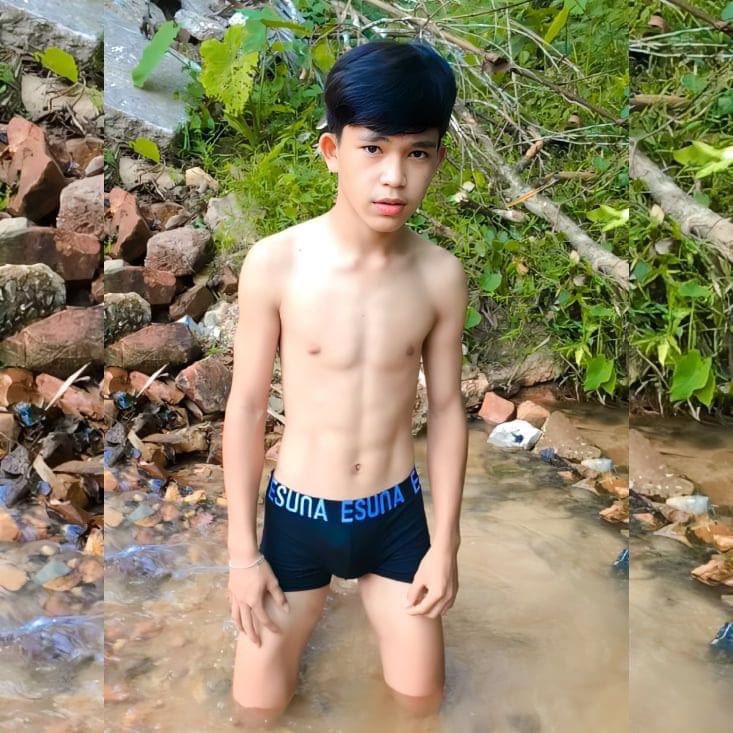 តូចតែខ្លួនទេ