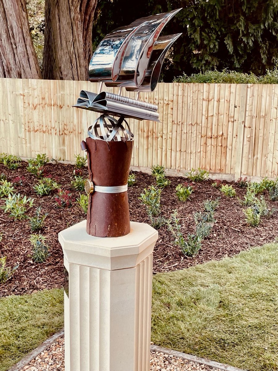 LABMmag's tweet photo. .@StonewaterUK unveils eye-catching #publicartwork at a new #development of #affordablehomes for #affordablerent and #RenttoBuy in Bournemouth, Dorset. Entitled ‘Sailing Through Time’, local artist Gary Smith's #metalsculpture draws on the area’s history.

https://t.co/UKbYR5q1iX https://t.co/JpG9jgjua6