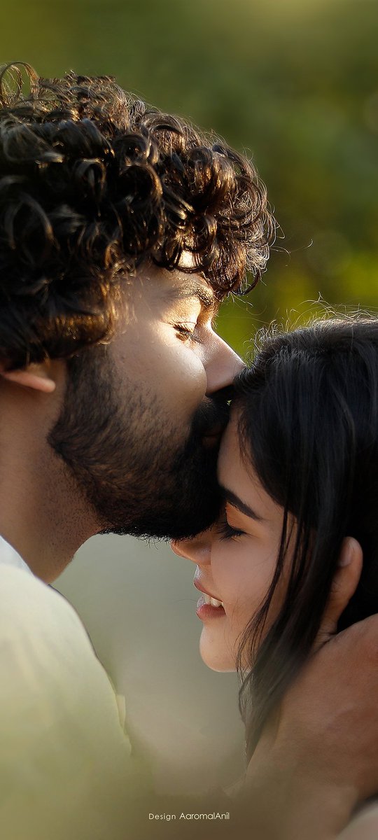 maneeshachandrn's tweet photo. #hridayam 
It's a magic 

Director - Music Director - Editor❗

Incredible job 👌❤️

@Vineeth_Sree @impranavlal @kalyanipriyan #DarshanaRajendran https://t.co/gULeLWQoL4