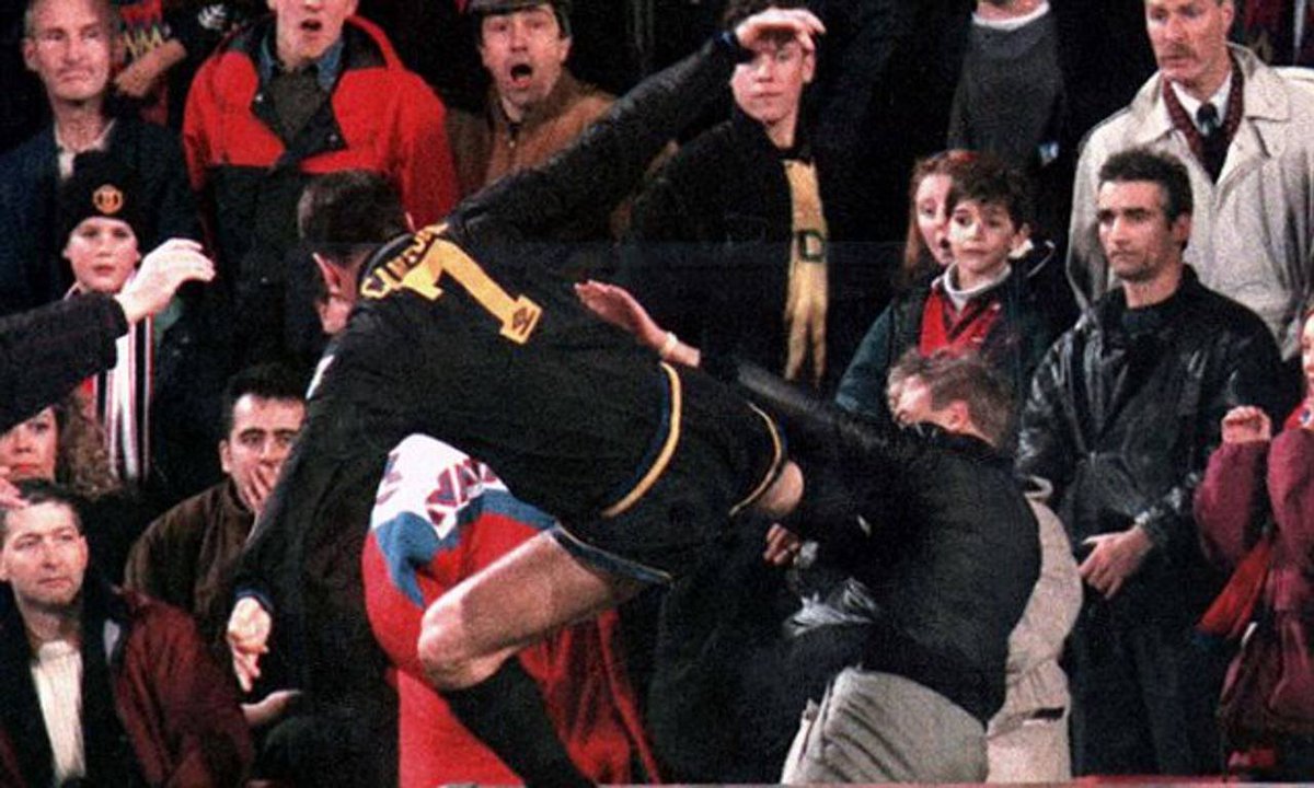 ClaptonCFC's tweet photo. Happy Eric Cantona Day 👑
#KickRacistsOutOfFootball https://t.co/6RkJ8quh4D