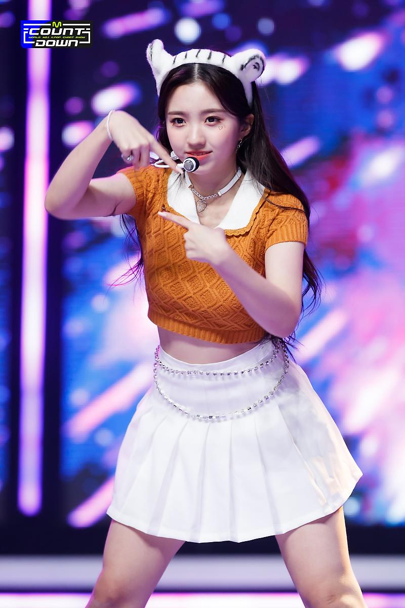 KYSFILES's tweet photo. 220120 #MCOUNTDOWN #YESEO https://t.co/ARg7t1NIbS