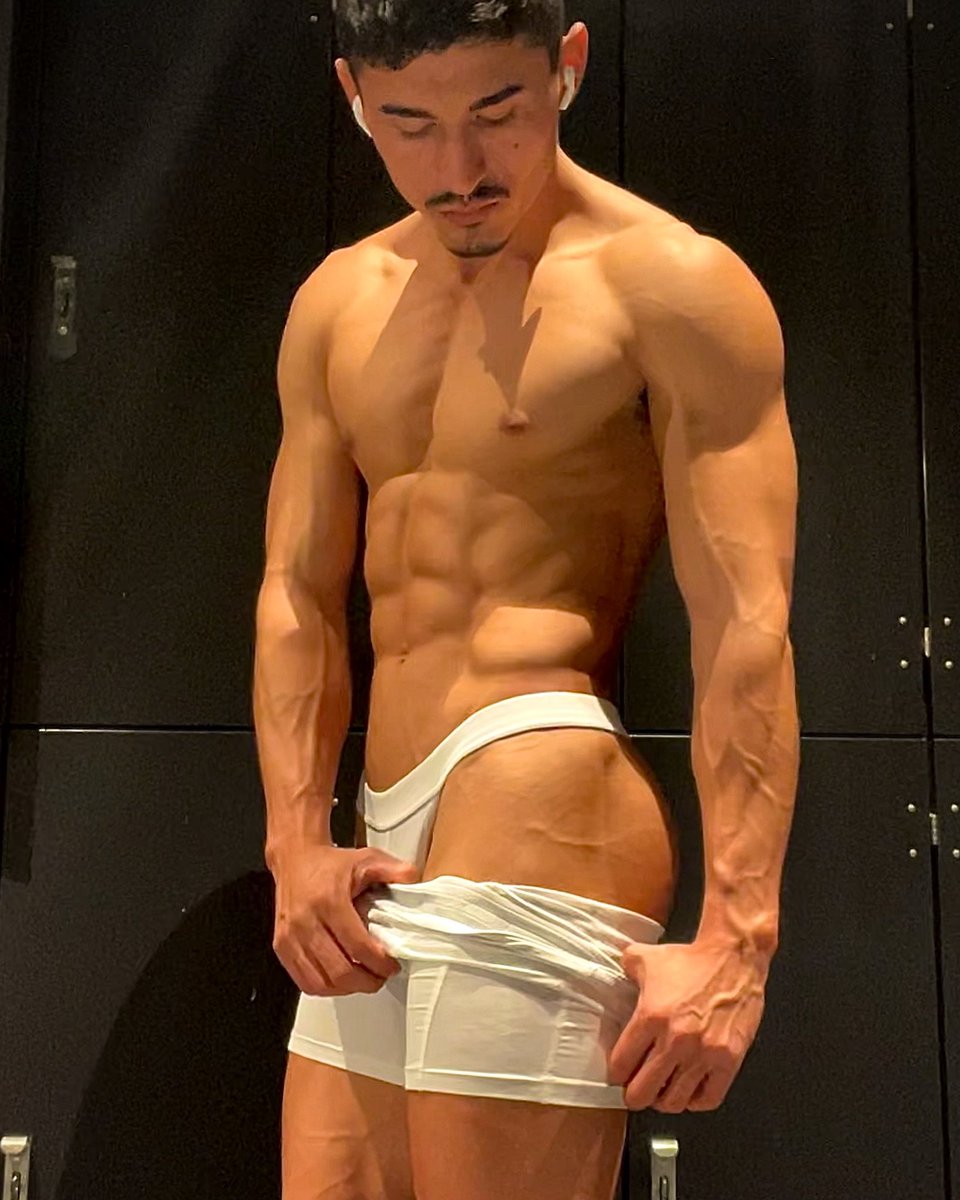 #fitbcn #meninthong #abs #bcnfit #gym