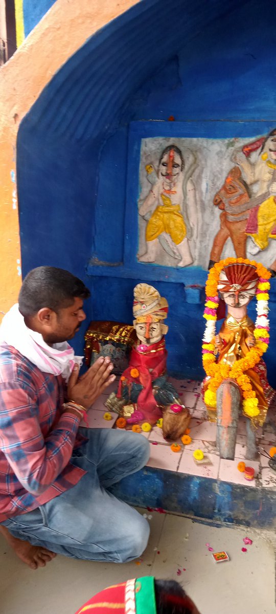 लाख चाहने वालो का मेला है 
      कौन कहता है अपने राबनहुड्ड अकेले है
👇👇👇👇
ताज महल अगर प्यार की निशाणी है तो,26  January 💪
 भी मेरे गुरू टंट्या भील  की कहानी है 
 रिटर्न _ऑफ टंट्या भील 26 जनवरी जयंती की समस्त देशवासियों को ढेर सारी शुभकामनाएं बधाई