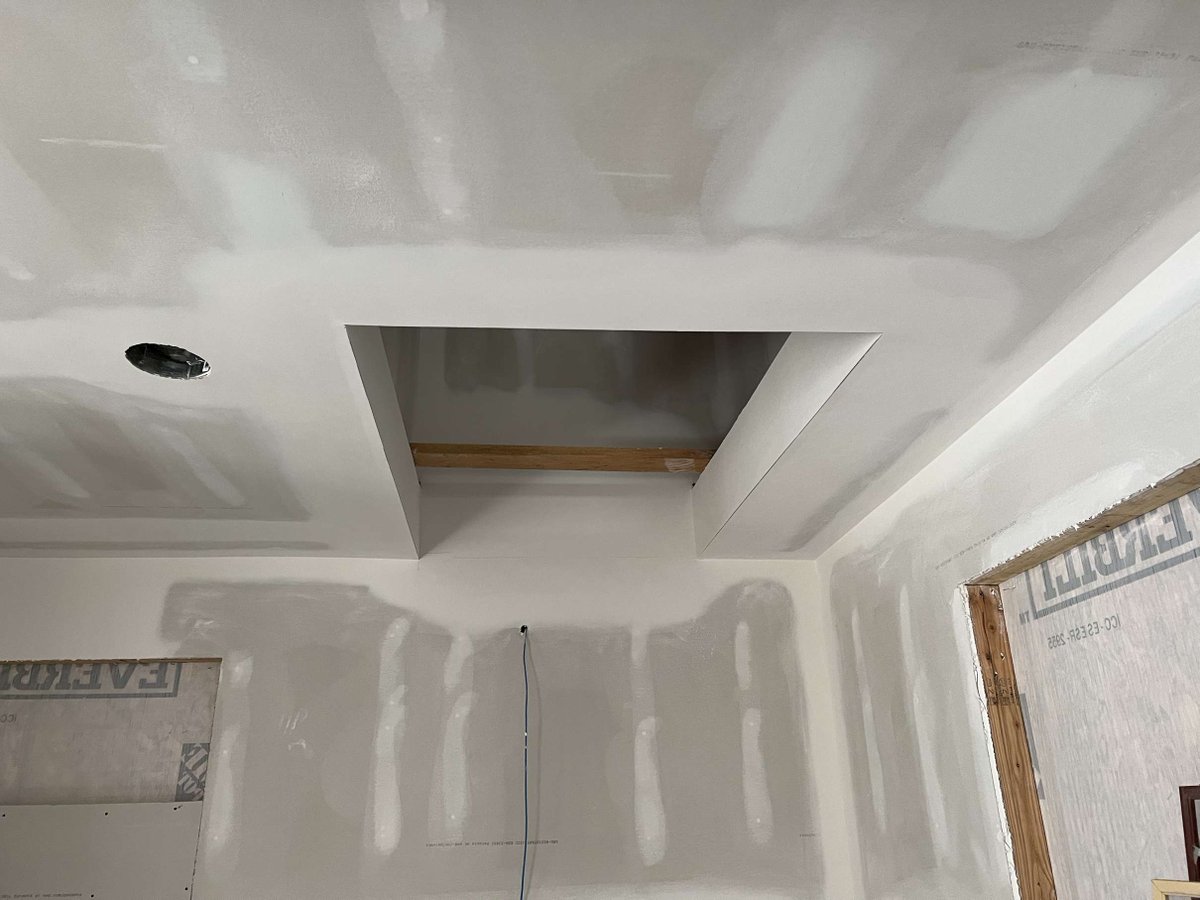 Taperededgekc's tweet image. Custom #drywall work for an elevator at a home in Olathe, KS

#drywallfinish #kclocal