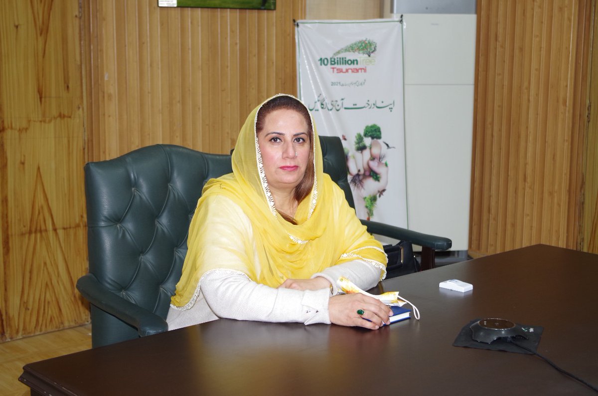 SajjidaB's tweet photo. محکمہ بہبود آبادی خوشاب کے زیر اہتمام ڈپٹی کمشنرآفس کے کانفرنس حال میں پاپولیشن کے متعلق ہونے والے اجلاس کی ایم پی اے خوشاب محترمہ ساجدہ بیگم آہیر صاحبہ اور ایڈیشنل ڈپٹی کمشنر (جنرل )خوشاب چوہدری احسان اللہ صاحب صدارت کر رہے ہیں
@ImranKhanPTI 
@UsmanAKBuzdar 
@ColhashimDogar https://t.co/9Xfk8W07KI