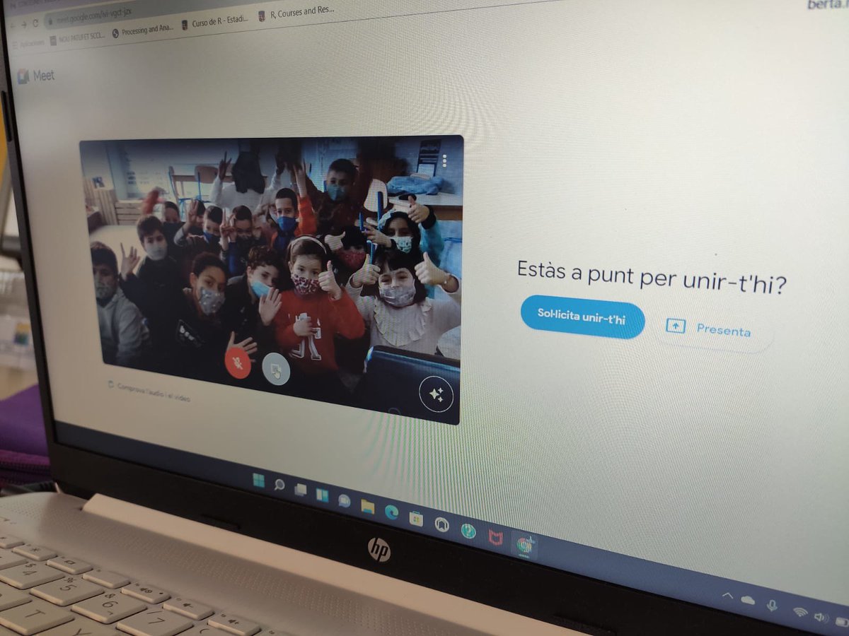 NouPatufet's tweet photo. 2n PRI hem començat #contesnet, un projecte entre centres de @FTrams que té com a objectiu fomentar la lectura entre l'alumnat, a partir de creació de contes col·laboratius.
Aquest curs compartim 3 contes amb @Cemporda
@Llor_Fundacio #cemontseny @IESANTJORDI.
#NouPatufet https://t.co/Qb1yB7sQjd