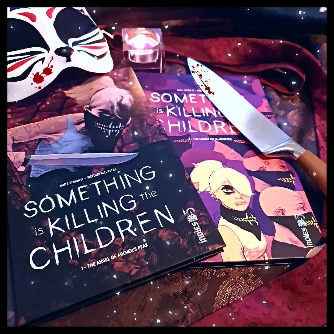 Foxito_san's tweet photo. 🦊 Petite review!
J'ai eu la chance de recevoir un sp de la part d'@UrbanComics pour leur super offre sur Something is Killing the Children, les tomes 1 et 2 pour 10€!
Voici ma petite chronique sur ce thriller horrifique ma foi fort sympathique !
#reviewcomics #aviscomics https://t.co/ySTWptvjoM