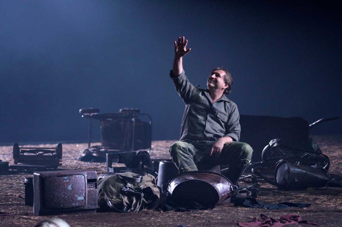TeatroMAD's tweet photo. ESTRENO - 'El ocaso de los dioses' 🎼
A partir del 26 de enero podrás disfrutar en el @Teatro_Real de esta ópera de #RichardWagner dirigida por @RobertCarsen y #PatrickKinmonth.
Todos los detalles y venta de entradas
👉 https://t.co/HvBKI7Skcq https://t.co/80ym448Jvo