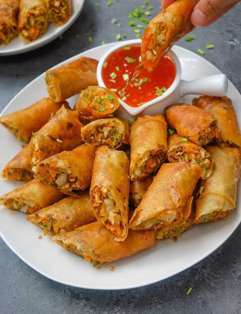 kz447798's tweet photo. Halina’t magselebret mga kumars! Lumpia at spag kayo dyan oh! Hinay hinay lang ah tirhan niyo ung iba emz HAHHAHAHAHAHAHA

BAZINGA 7HIS IS MY LEGACY
@SB19Official #SB19
#SB19LeadsBillboardHTS

Listen to #What_SB19 https://t.co/6PoDfQjzay
