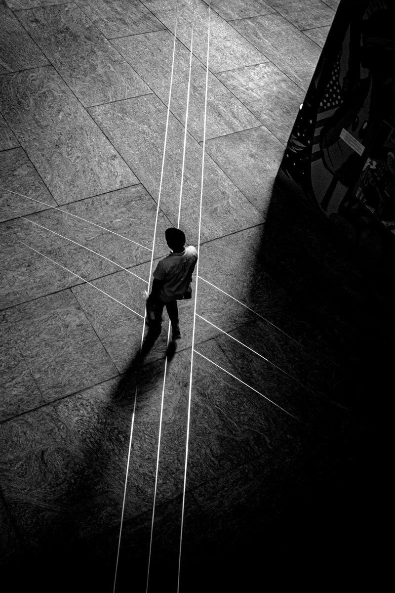 esoegondo's tweet photo. "Shoot with your Heart not your Brain" - Anders Petersen. #ricohgr #ricohgr3 #streetphotography  #lightnshadow #bw #blackandwhitephotography   #jakarta #streetart #storytelling #blackandwhitephoto https://t.co/b4d2DYvUMX