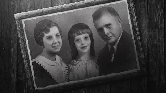 อยากกลับไปเล่นเกมนี้แบบไม่ต้องกลัวมากแล้วทำเธรดสรุปเนื้อเรื่องบวกกับสังเกตทุกอย่างในเกมมาให้หมด จะมีใครอยากอ่านมั้ย ถ้าอยากอ่านกันเดี๋ยวคืนนี้จะกลับไปเล่นให้ครบทุกภาค 🖤