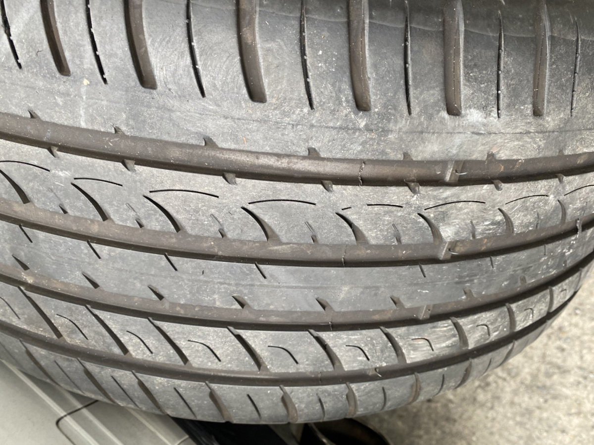 __m_a_r_u_8's tweet photo. 代理出品中拡散希望です

[BMW 7シリーズ]
純正OP 20インチホイール(タイヤ付き)

・20万(値下げは相談可)
・詳細は一枚目の画像にあります

色は純正ではないですが、めちゃくちゃお買い得ではないかと思います！

拡散して頂ければありがたいです🙏
質問等DMにてお願いします https://t.co/YGQn0hP54S