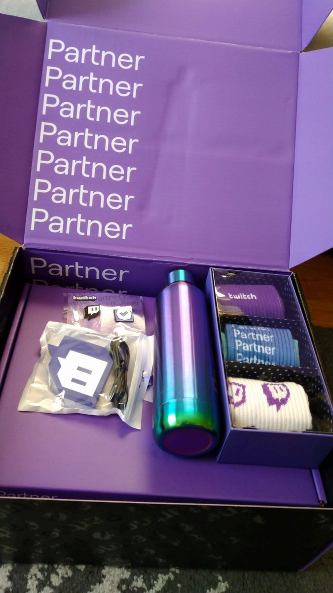 Techmon3's tweet image. Thanks for the wonderful package!!! @Twitch Expect me back on the streams soon guys! 💙