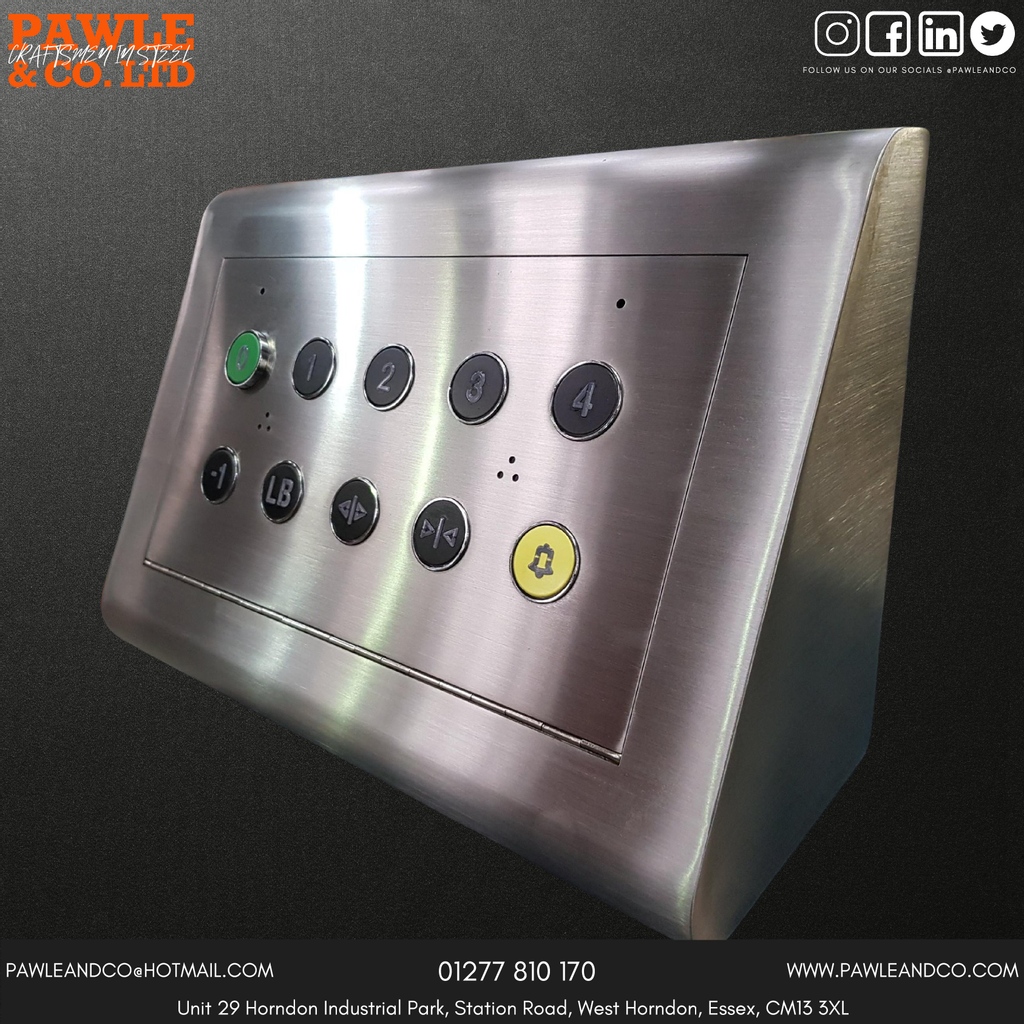 💥BESPOKE HANDRAIL COP💥designed &amp; manufactured to our clients specifications. 

For any bespoke stainless still items please contact us:
☎️ 01277 810170
💻 pawleandco.co.uk

#COP #britishmanufacturing #steelmetal #steelmetalfabrication #liftcompany #metal #industry