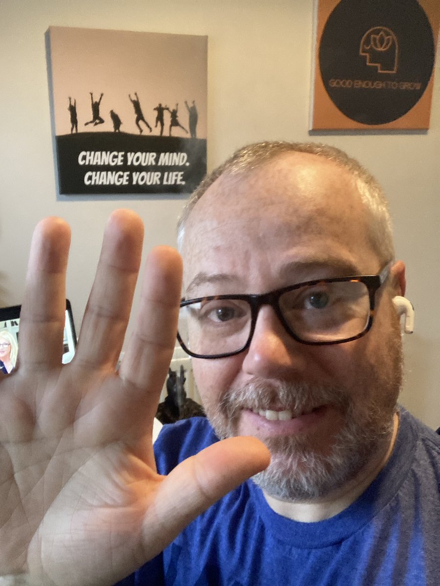 GoodEnough2Grow's tweet photo. Day one of #melrobbins and #growthday High 5 Challenge #high5challenge Find out more at https://t.co/KH0QqpgViE https://t.co/CEMNpFjCYK