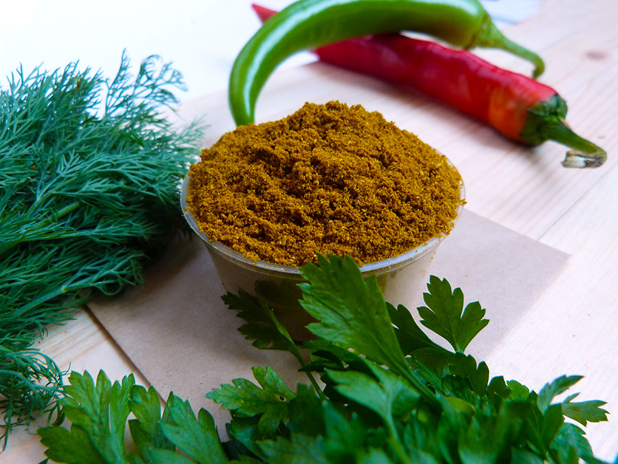 Рецепты специй и приправ. Пряный соус. Какие специи добавляют в соусы. Специи пряности приправы. Соус пряностей и специй.