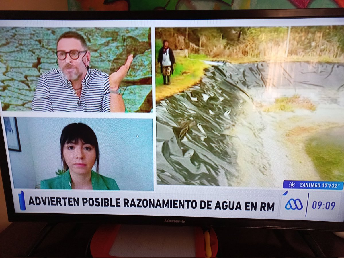 CEspinozaQ's tweet photo. Csm, el agua va a empezar a pensar. https://t.co/bEoVqxtTvN