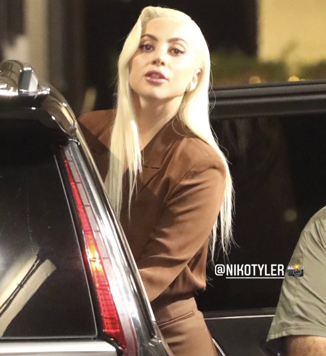 GagaMediaNet's tweet photo. Lady Gaga in Los Angeles last night! https://t.co/VYvStByzG9