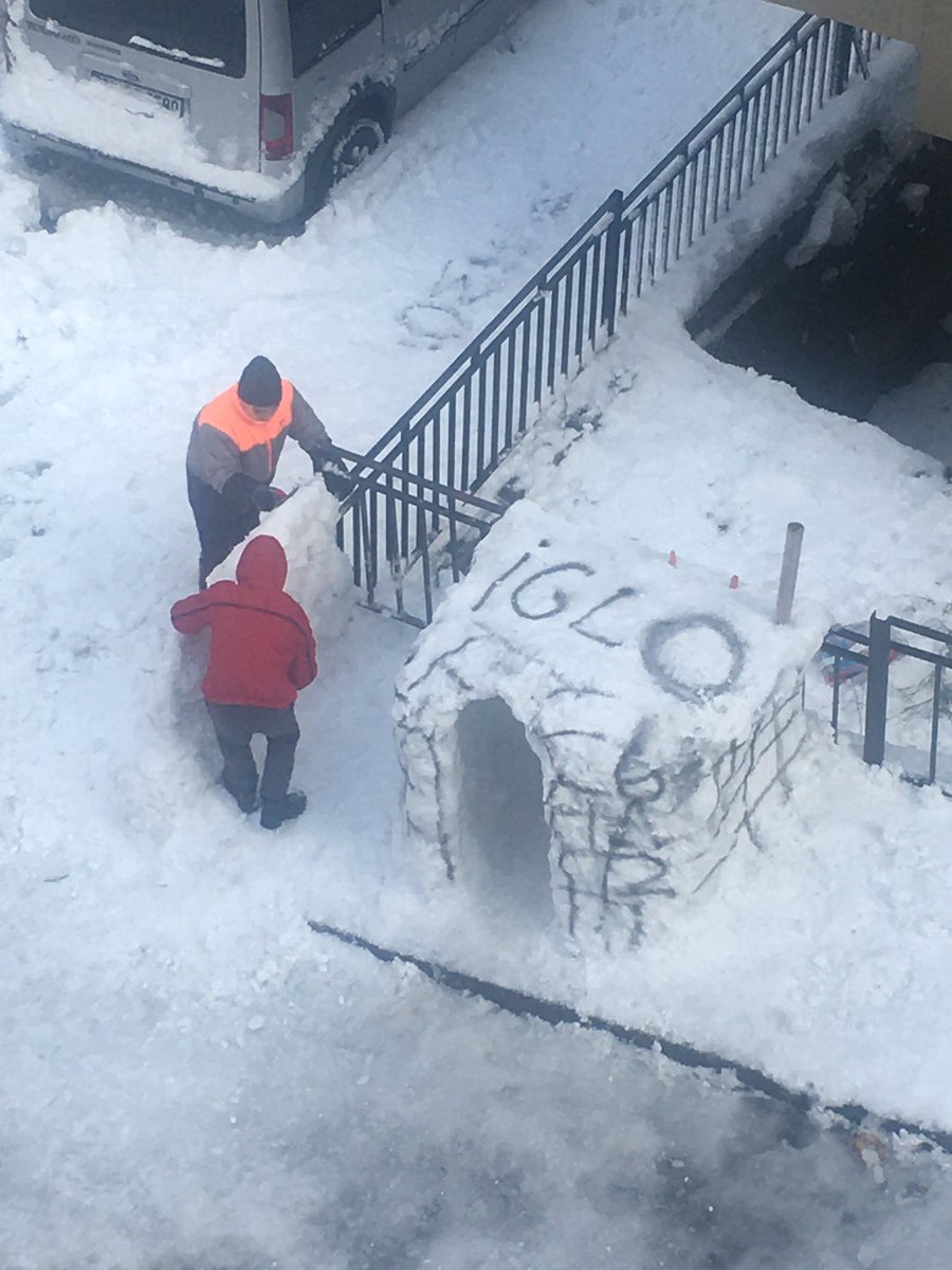 #ibbcalısmıyor çocuklar kaçak iglo yapmış😀