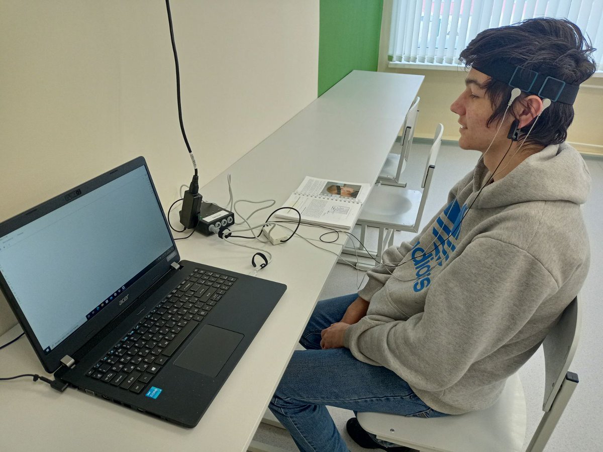 В Центре естественно-научной и технологической направленностей "Точка роста" идёт работа над итоговым индивидуальным проектом по изучению электроэнцефалограмм мозга <a href="/pu_monso/">Поволжское управление МОиН СО</a>
 <a href="/Volzhsky_adm/">Администрация Волжского района</a>