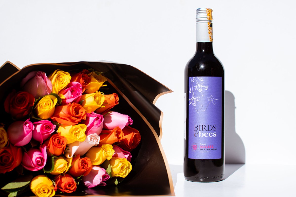 GiftedKenya's tweet photo. The NEEMA hamper, going for Ksh. 2000,
has a bouquet of mixed roses and a bottle of Birds &amp;
Bees Sweet Malbec wine.

The perfect Valentine gift. Place your order before 10th
Feb 2022. #GiftedKenya #Gifting #valentineday
#valentinesday2022 #valentinesdaygift https://t.co/0E4C5ZGqNL
