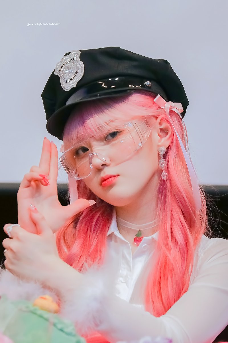 𝑆𝑝𝑟𝑖𝑛𝑔𝑀𝑜𝑚𝑒𝑛𝑡 tweet media