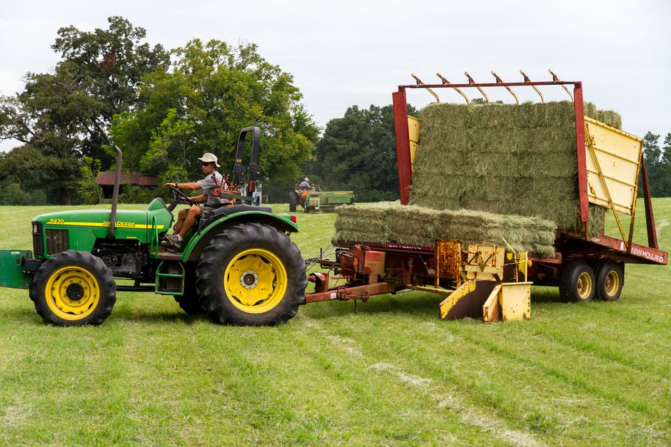 SafeCWC's tweet photo. What's 10 minutes?  If we spend 10 minutes ensuring our machinery is stopped on a flat surface before we leave the machine, this could prevent countless injuries and deaths caused by roll overs on the farm.  #take10wellington https://t.co/CQgHW1C95q