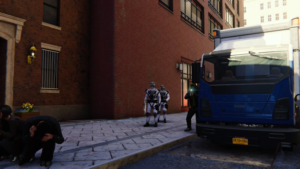 It's funny how some of the sable NPC just stand there