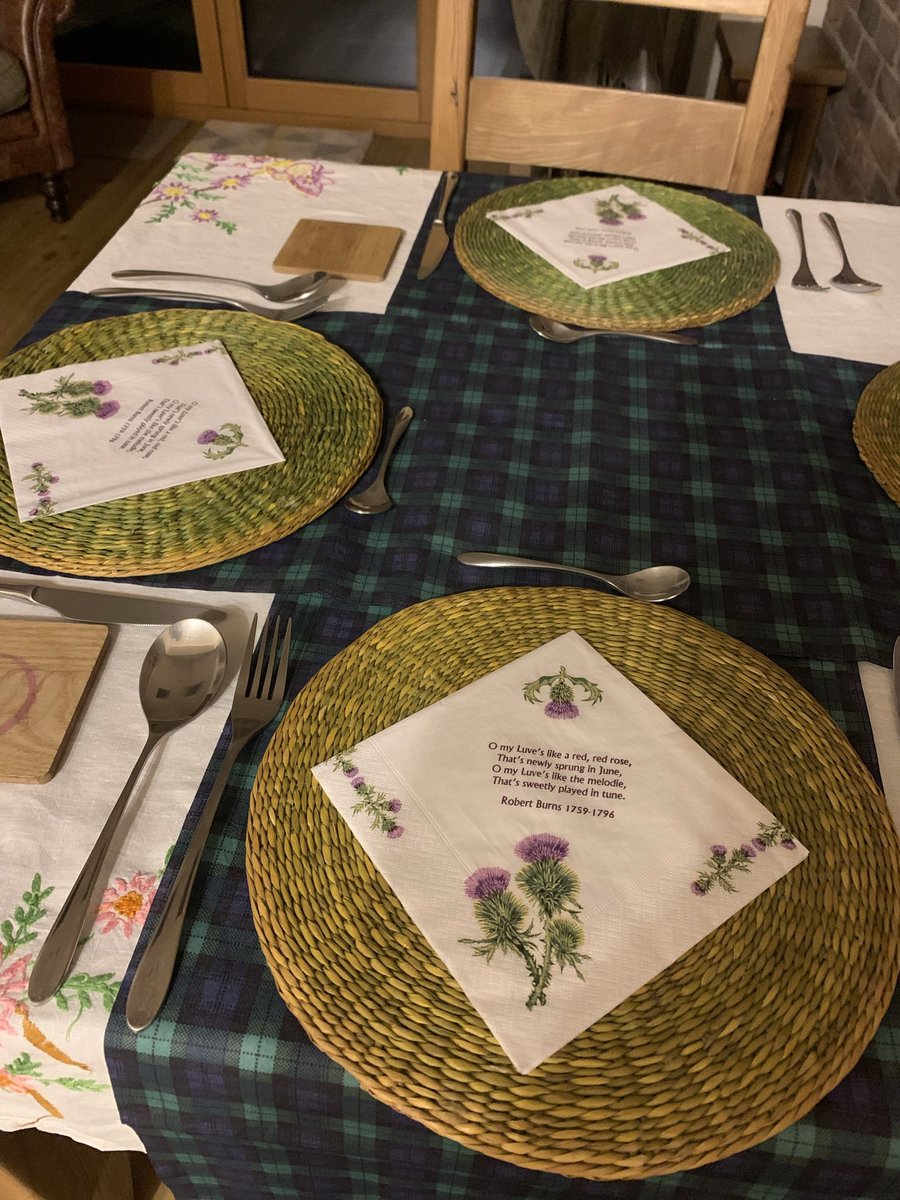 MattRobo15's tweet image. Happy Burns Night!
Looking forward to a great night, but needed a quick warm before we get started!
🏴󠁧󠁢󠁳󠁣󠁴󠁿
#BurnsNight