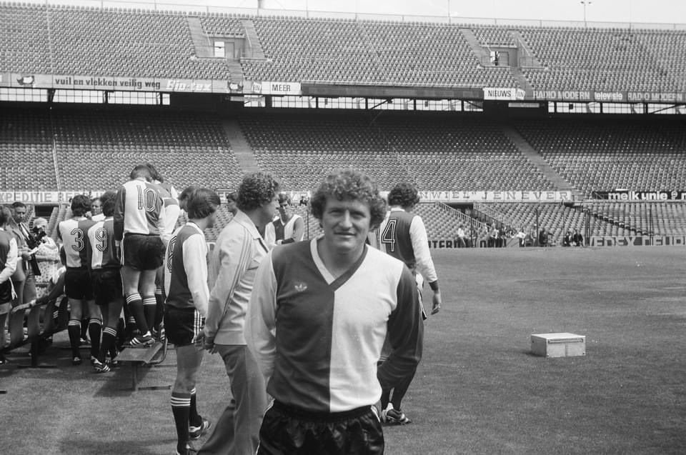 Bert van Breda tweet media