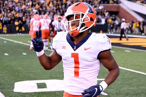 BLESSED to receive an offer from Illinois university! <a href="/CoachATerrell/">Allen Terrell</a> @CoachKaneIllini