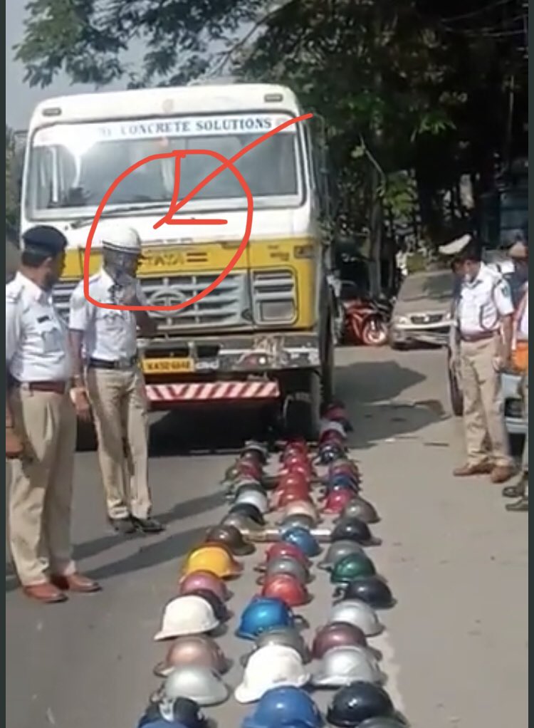 HennurBlr's tweet photo. @DCPTrWestBCP @ChristinMP_TOI @CPBlr @blrcitytraffic @DgpKarnataka @AddlCPTraffic BTP, Please tell us, why this white helmet of your officer is not crushed ?? 

@CMofKarnataka 🤷🏻‍♂️ @BLRrocKS @anil_lulla https://t.co/xoAnOsDmvr