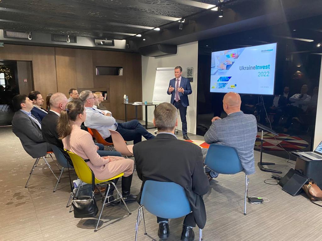 UkraineInvest (@uainvestteam) on Twitter photo 🇩🇪🇺🇦 UkraineInvest Executive Director Sergiy Tsivkach presented state #investment #incentives at the AHK WestUkraine directors' club meeting, organized by <a href="/AHK_Ukraine/">AHK Ukraine</a>.
The event highlighted priority areas of Ukrainian-#German economic and investment cooperation. 🇩🇪🇺🇦 UkraineInvest Executive Director Sergiy Tsivkach presented state #investment #incentives at the AHK WestUkraine directors' club meeting, organized by <a href="/AHK_Ukraine/">AHK Ukraine</a>.
The event highlighted priority areas of Ukrainian-#German economic and investment cooperation.