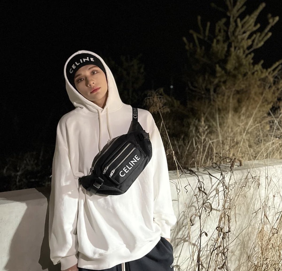 hyunjinpost's tweet photo. Instagram update https://t.co/6JPiNOJmaS