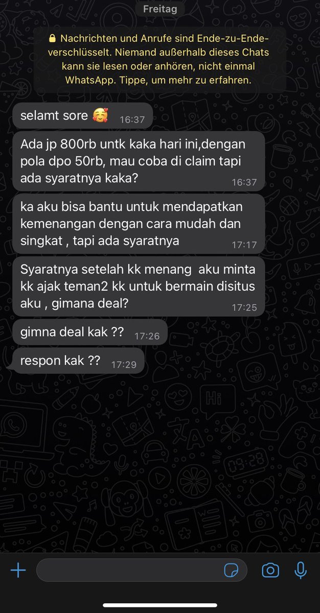 alvimaulidy's tweet photo. Dulu spam di sms, skarang udh merangkak ke WA🙃 #PrivasiHanyaIlusi https://t.co/3KzsTYdeFE