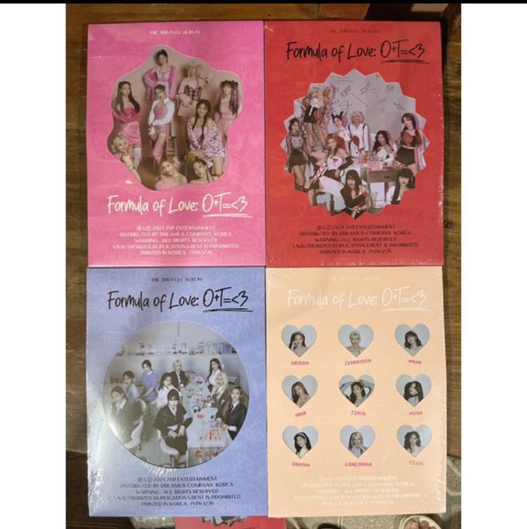 dazzlingphsk's tweet photo. #dazzlingphOnhands 
[ONHAND &amp; SEALED] 
WTS | LFB

#TWICE  
💿 TWICE - FORMULA OF LOVE O+T=<3 ALBUM
💸 920 php

✅ OFFICIAL 
✅ SEALED 

COD available https://t.co/XyhbJh2nYD