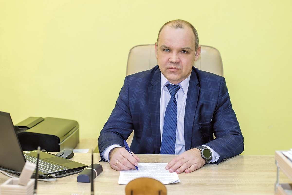 belchemoil's tweet photo. «#Ремонтхиммонтаж» отличается от предприятий нефтехимической отрасли спецификой. Здесь 
ремонтирует сложное технологическое оборудование, занимается изготовлением, монтажом, антикоррозийной обработкой, теплоизоляцией и  др. https://t.co/a1rQBclL1z https://t.co/FJi8O7WXT0