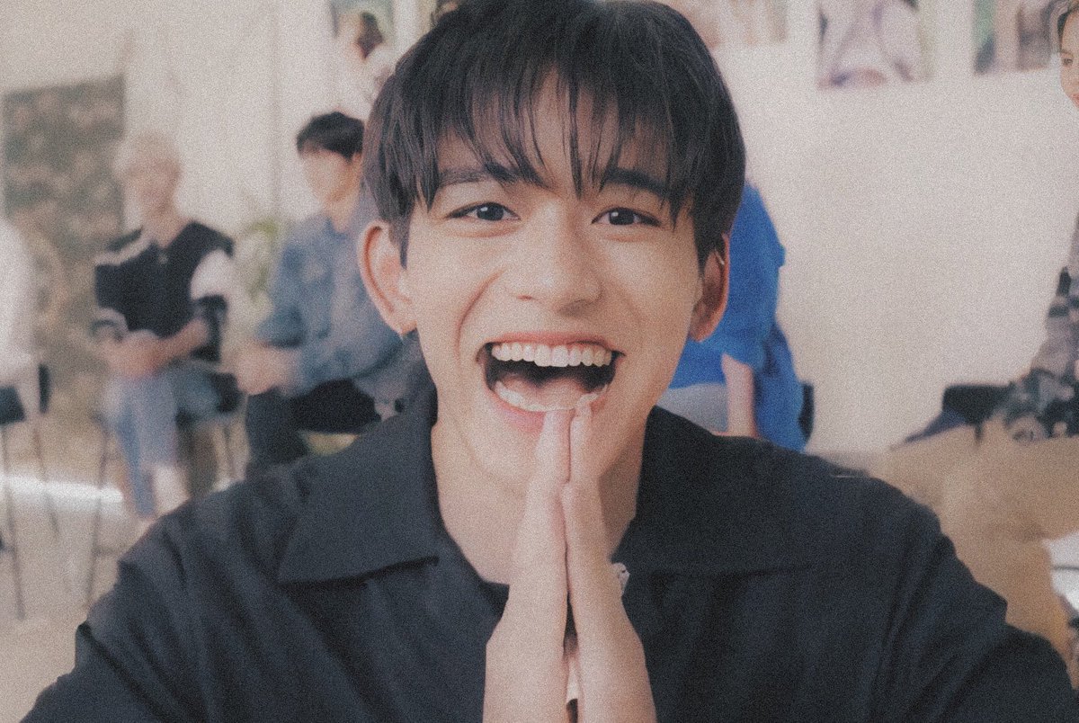 bearrybe's tweet photo. Happy Birthday Lucas

🦁💛

ขอให้วันนี้และวันไหนๆเธอคนเก่งก็มีแต่ความสุขมีคนรักและเอ็นดู
ขอให้มีรอยยิ้มที่สดใสดั่งดวงอาทิตย์ที่ส่องสว่าง
ได้กินอิ่มนอนหลับ เบลล่าไม่แย่งเบอร์เกอร์อีก😅
#HAPPYLUCASDAY
#우리의_햇살_루카스_생일축하해
#OurBrightestLightLucas
#黄旭熙0125生日快乐 https://t.co/ZqEl1D6a8B