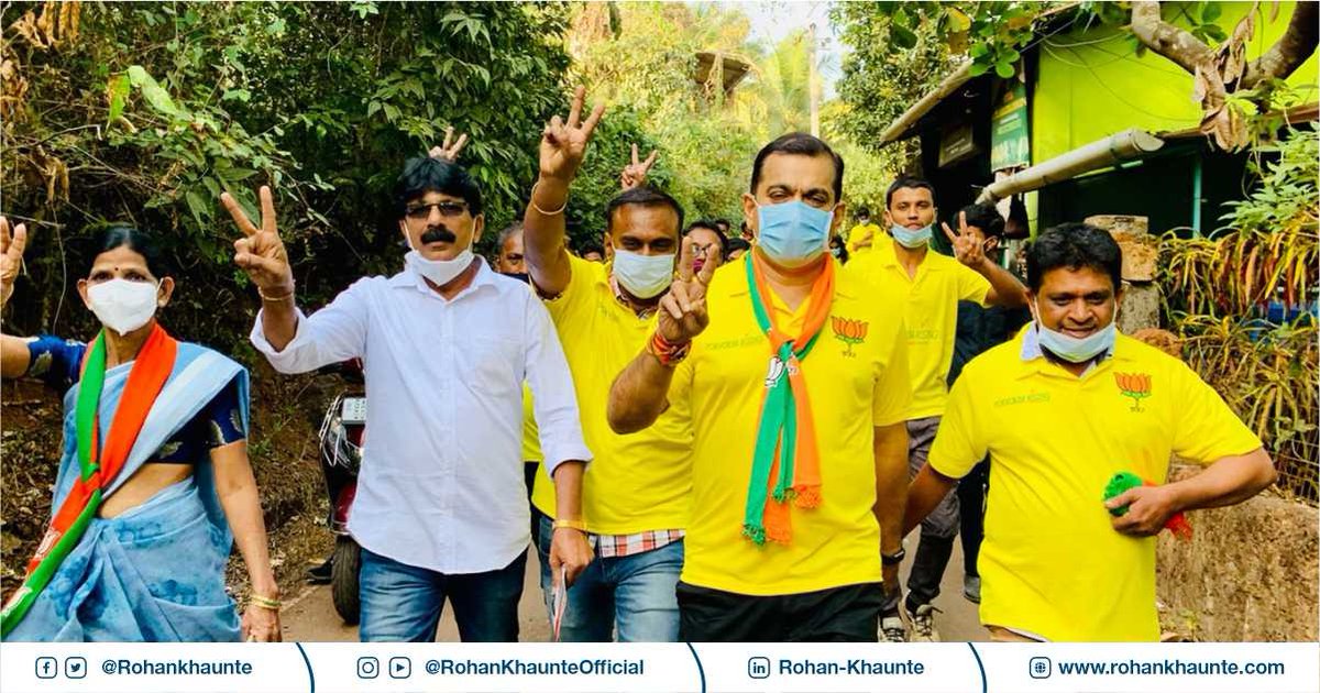 RohanKhaunte's tweet photo. This evening we went door to door on foot meeting the residents of Halliwada and Manxebhat. 

1/2 https://t.co/aTEJ04mddI