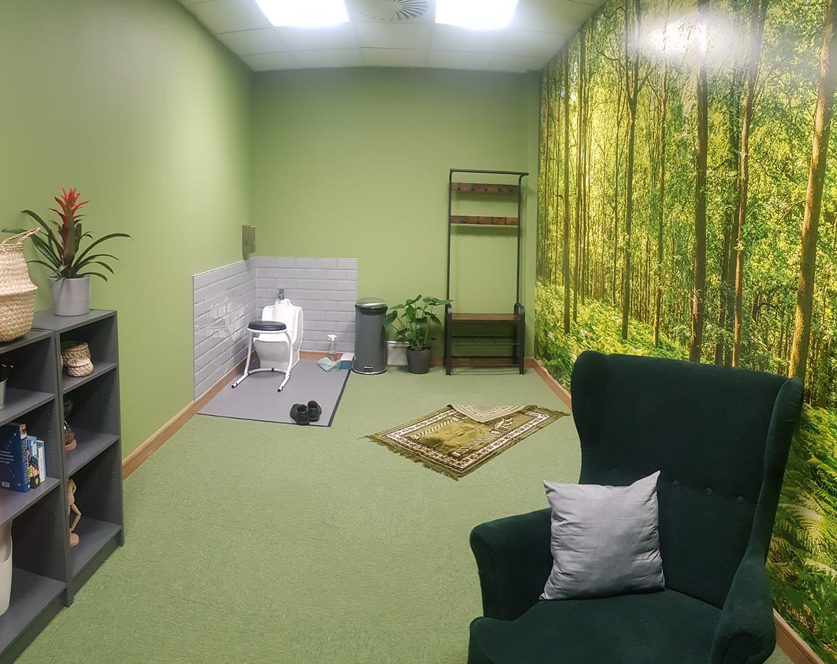 Refurbished #reflection room <a href="/ITMPowerPlc/">ITM</a>. Heartening that company made a highly #inclusive #environment 4 people to #relax at work. People need initiatives from all #employers who care for #mentalhealth and general #wellbeing of the #workers.#mentalhealthmatters #returntowork