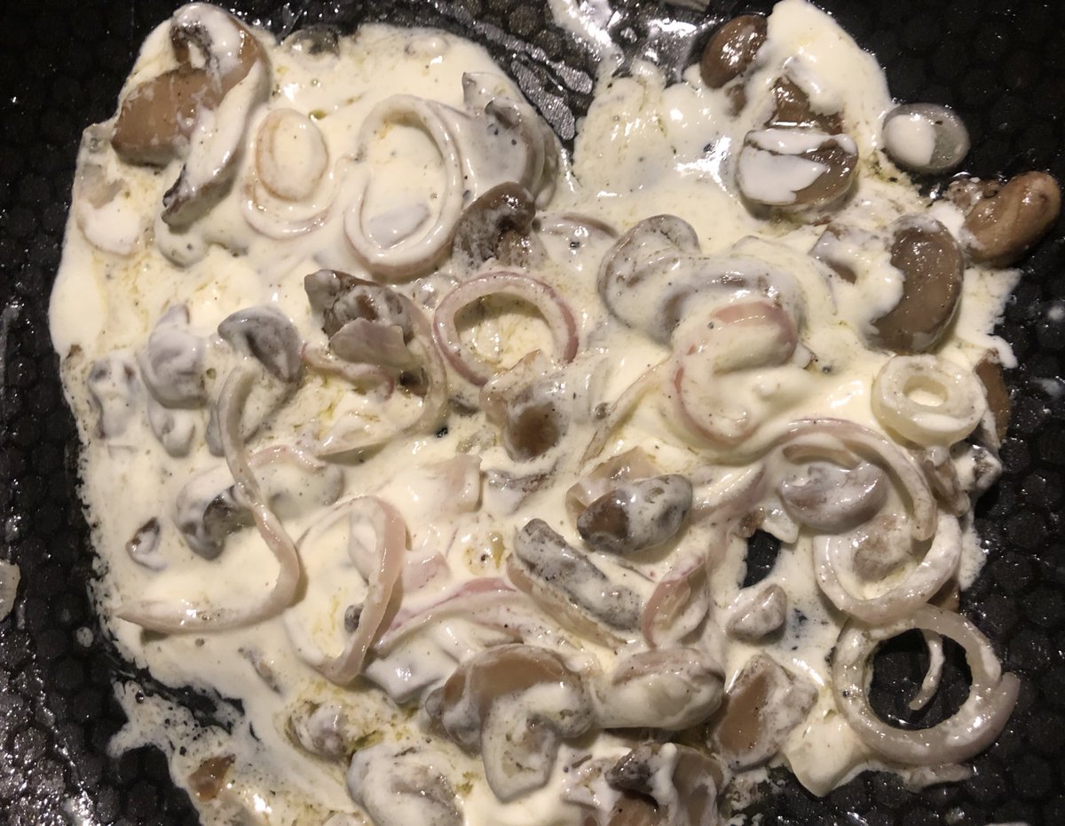 CuisineRapide13's tweet photo. #champigons #crèmefraiche #RecipeOfTheDay #photography #Foodies https://t.co/t63KTN0UnU